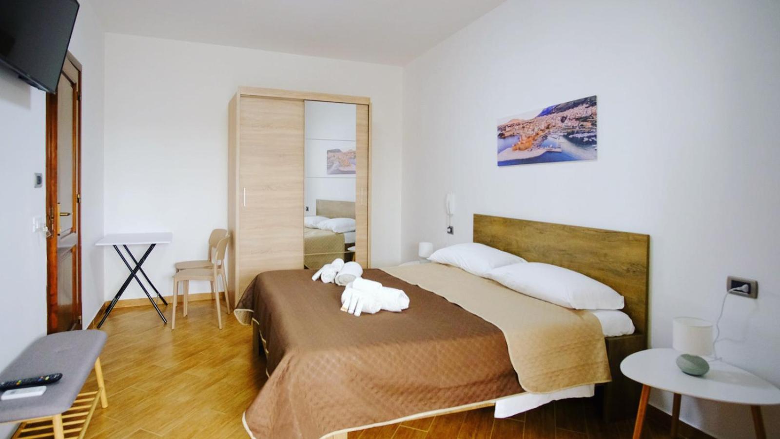 Sofia Rooms Кастелламмаре-дель-Голфо Экстерьер фото