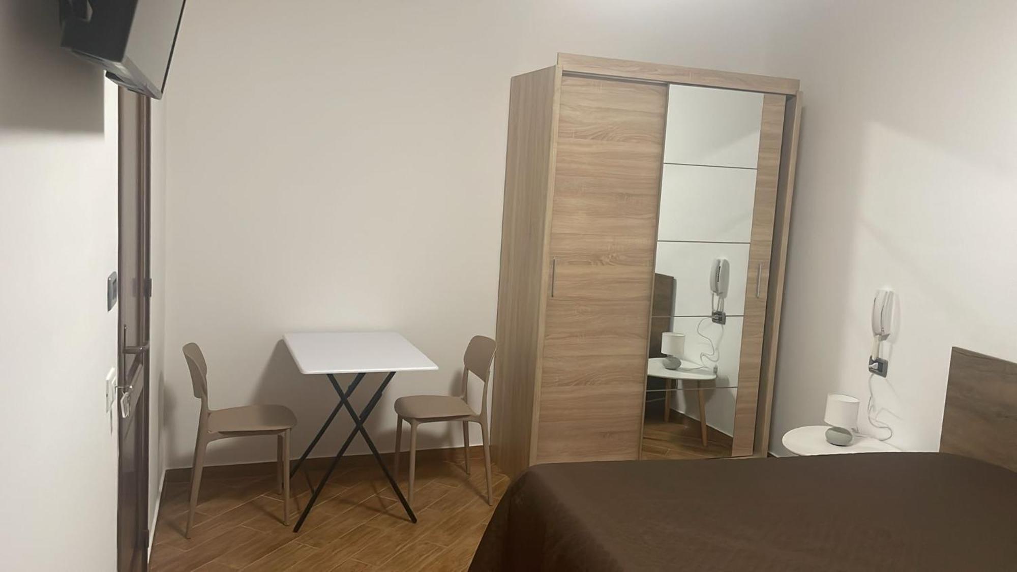 Sofia Rooms Кастелламмаре-дель-Голфо Экстерьер фото