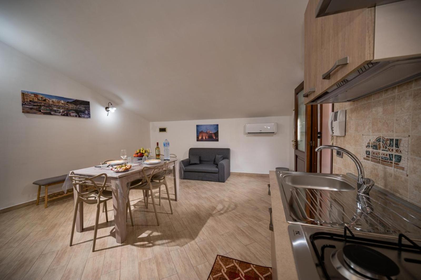 Sofia Rooms Кастелламмаре-дель-Голфо Экстерьер фото