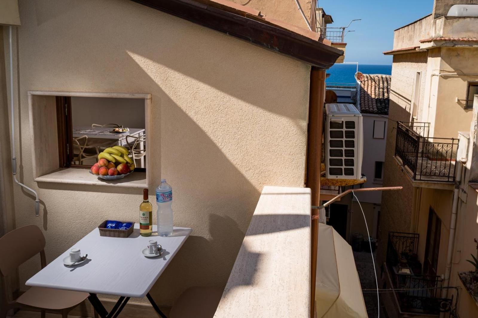 Sofia Rooms Кастелламмаре-дель-Голфо Экстерьер фото